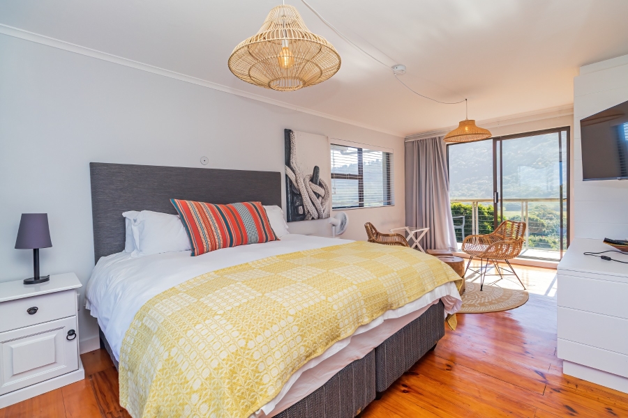 4 Bedroom Property for Sale in Keurboomstrand Western Cape